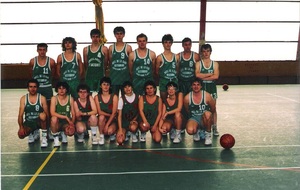 Seniors filles et garçon, 1990.